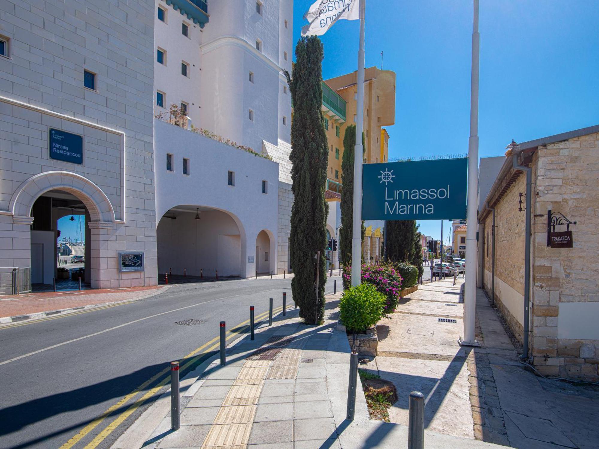 Sanders River Plaza Limasol Dış mekan fotoğraf